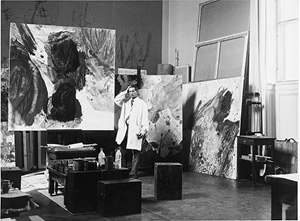 Max Weiler in seinem Atelier in der Akademie der bildenden  Künste Wien, 1977